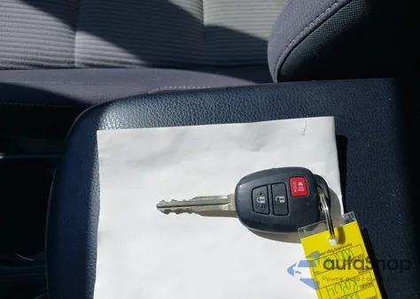 2015 Toyota Rav4 Xle из США, поврежденный, VIN JTMWFREV9FJ048438